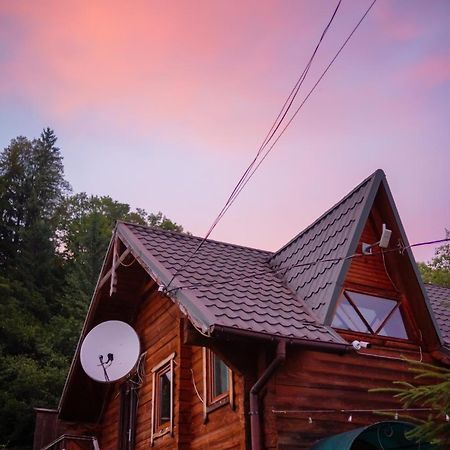 Готель Добрій Vorokhta Exterior photo